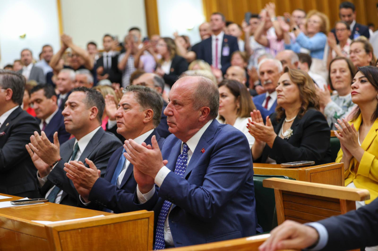 Muharrem İnce CHP’ye katıldı... “Bu bir kucaklaşma, hasret giderme”