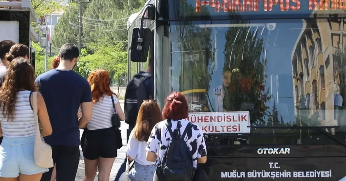Öğrencilere ulaşım 1 lira oldu