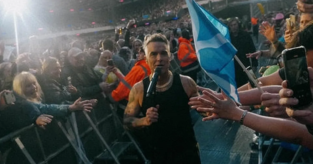 Robbie Williams'dan İstanbul'da unutulmaz geceye davet