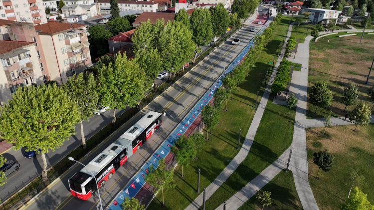 Sakarya’da metrobüs devrimi