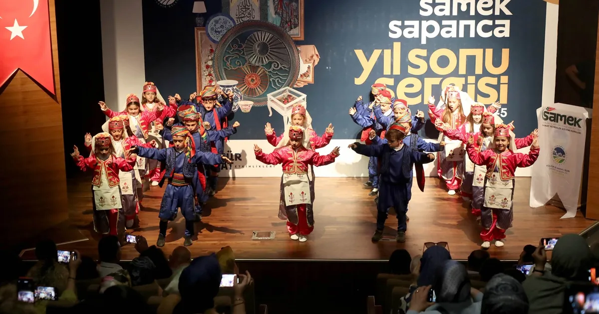 Sapanca SAMEK’te yılsonu sergisi heyecanı yaşandı