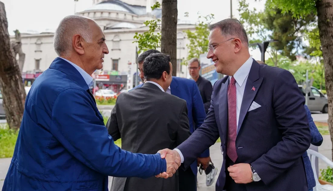 Tutuklu bulunduğu İzmir 2
