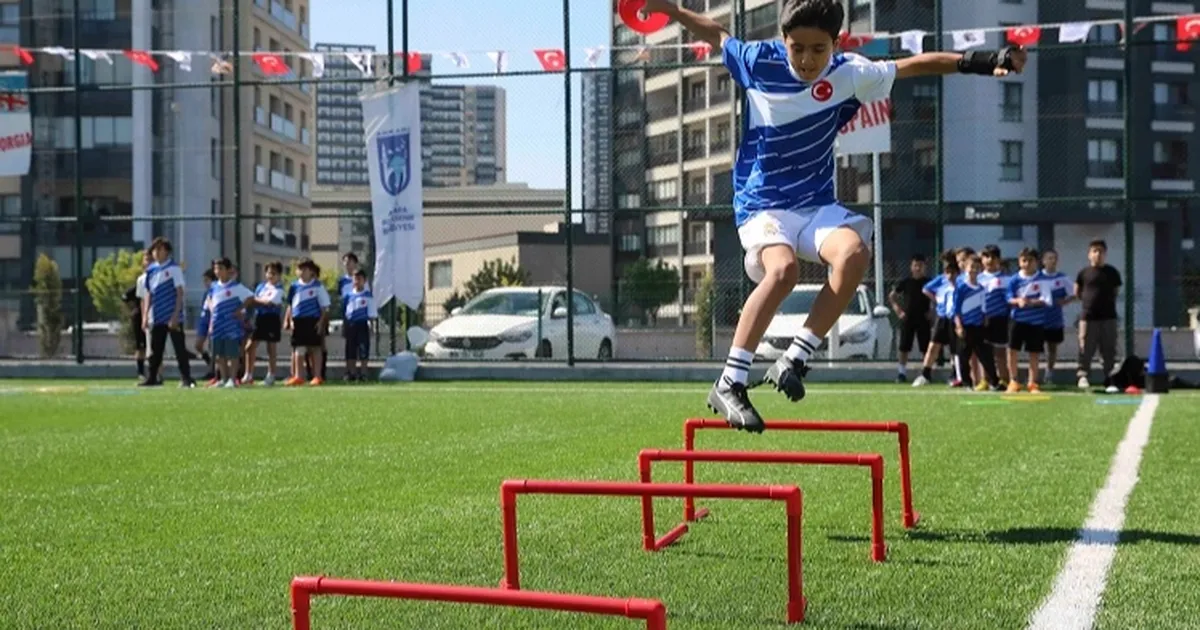 ABB’den çocuklara ücretsiz futbol yaz kursu