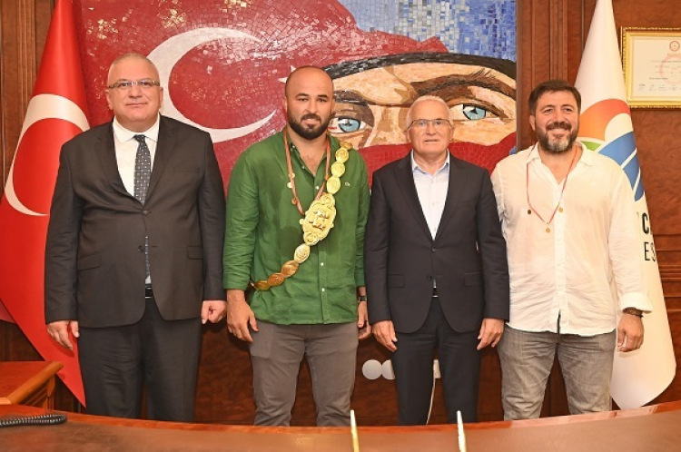 Antalya Kumluca'nın gururları törenle karşılandı