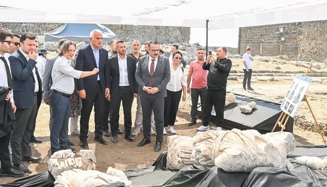 Kültür ve Turizm Bakanı