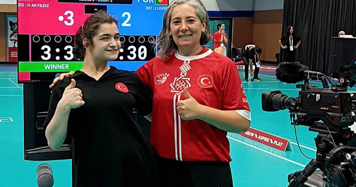 Avrupa’da Türk Bayrağı’nı dalgalandıran Sakaryalı Hüdanur’a anlamlı destek