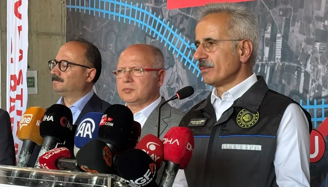 Ulaştırma ve Altyapı Bakanı