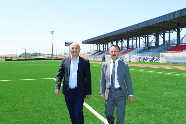 Başkan Büyükgöz Vali Aktaş’a projelerini yerinde tanıttı