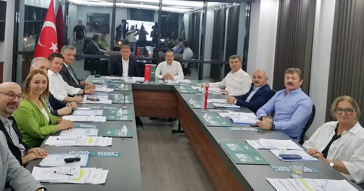 Başkan Tekin, sağlıklı kentler için Eskişehir’deydi