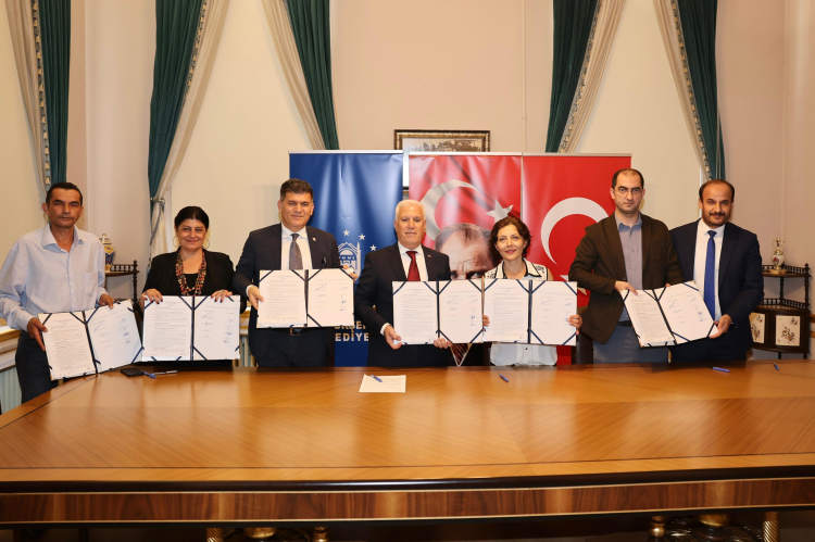 Bursa Büyükşehir'de toplu sözleşme için imzalar atıldı