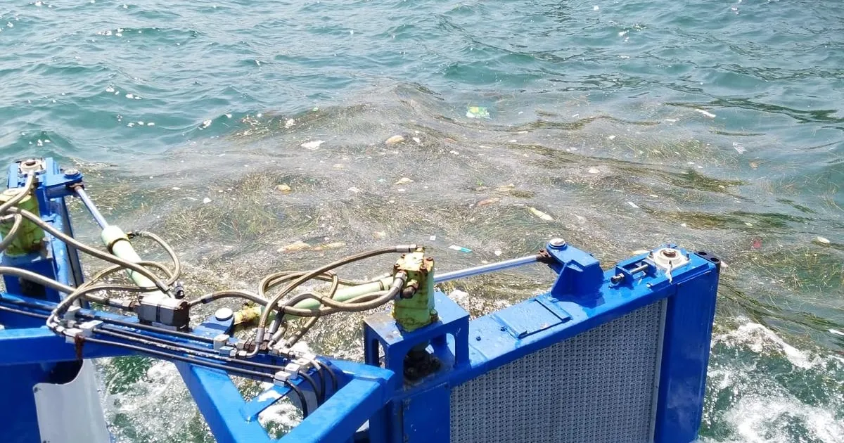 Bursa Büyükşehir'den deniz temizliği