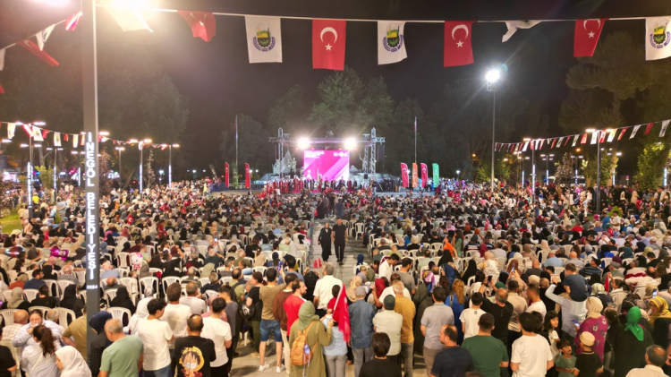 Bursa İnegöl 9. yılda da demokrasi için yine meydanlardaydı