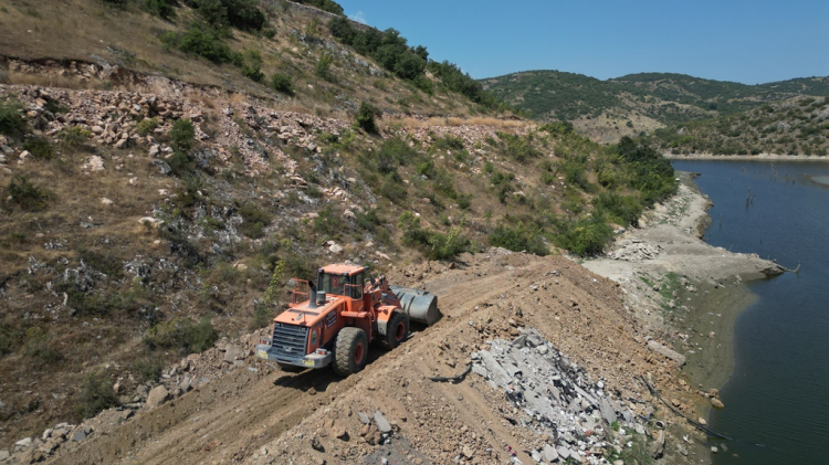 Bursa İnegöl Millet Bahçesi’nde yeşil dönüşüm sürüyor