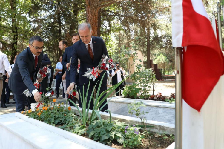 Bursa İnegöl’de 15 Temmuz şehitleri dualarla anıldı