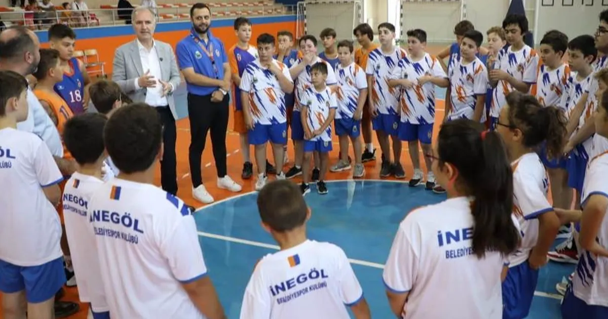 Bursa İnegöl'de yaz spor okullarında 1.792 çocuk sporla buluştu