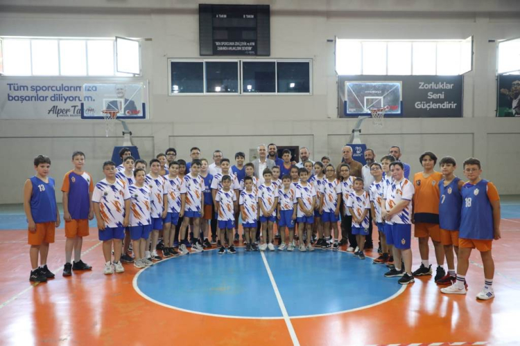 Bursa İnegöl'de yaz spor okullarında 1.792 çocuk sporla buluştu