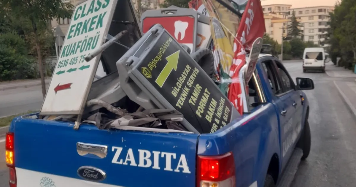 Bursa Nilüfer'de izinsiz afişlere geçit yok