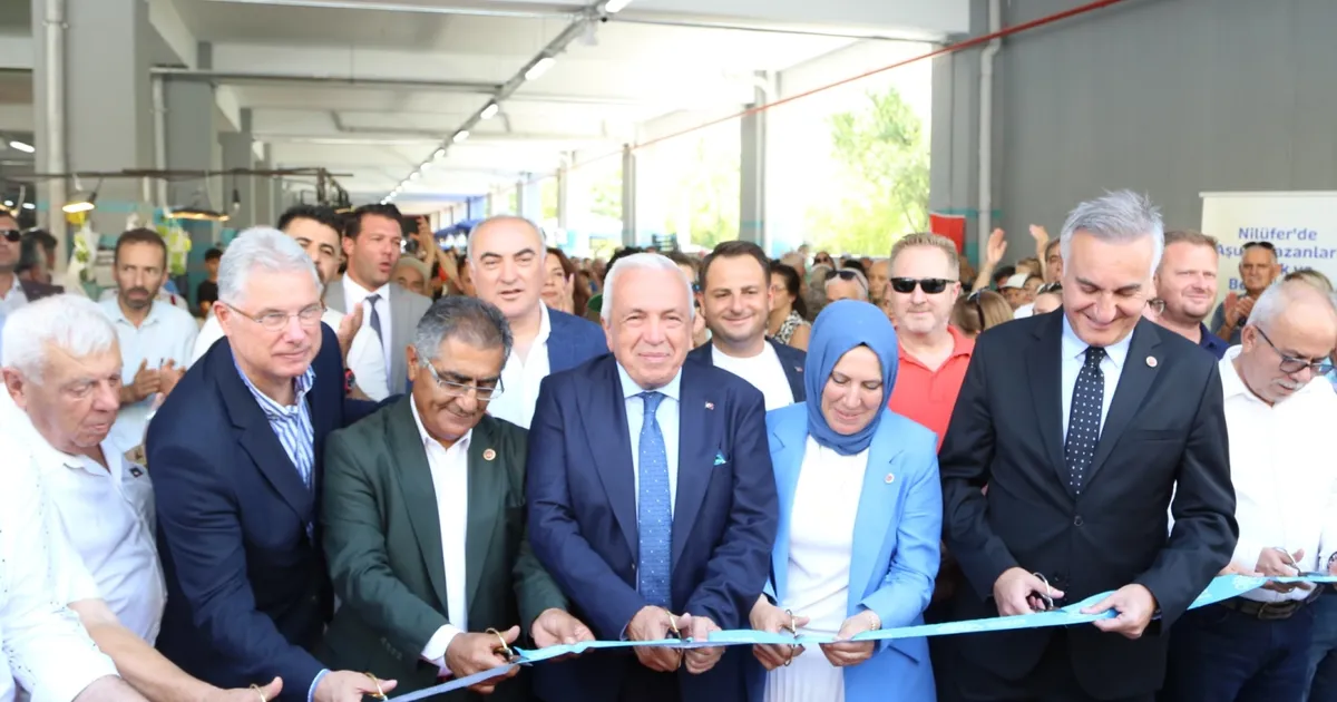 Bursa Nilüfer'de Kültür Mahallesi yeni pazar alanına kavuştu