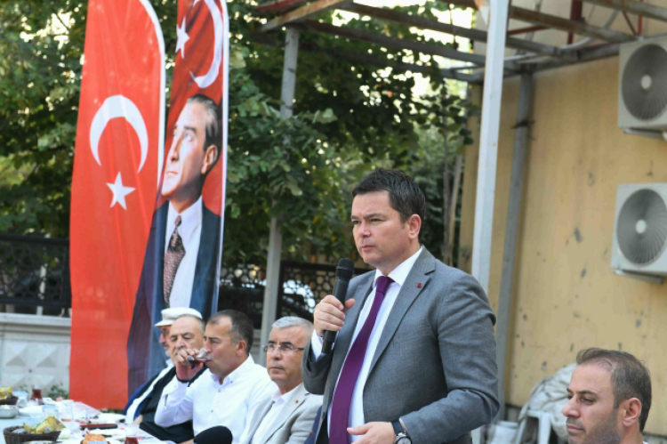Bursa Osmangazi’de mahalle buluşmalarıyla sorunlara hızlı çözüm
