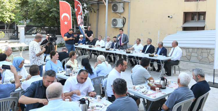 Bursa Osmangazi’de mahalle buluşmalarıyla sorunlara hızlı çözüm