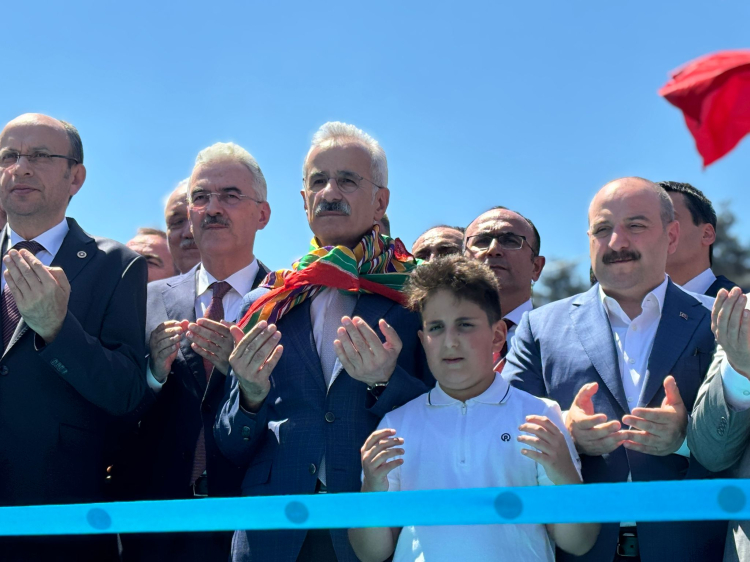 Bursa ulaşım ağı genişliyor... Doğancı Tüneli açıldı