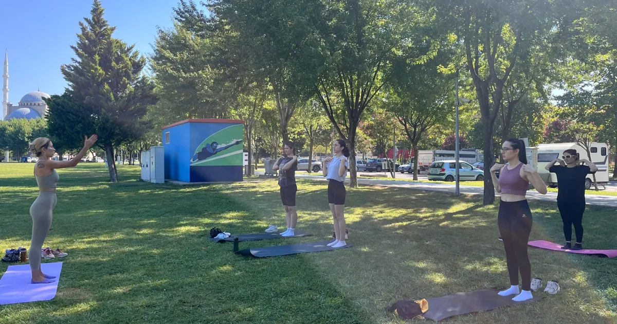 Bursalı mimarlardan 'Parkta Pilates' buluşması