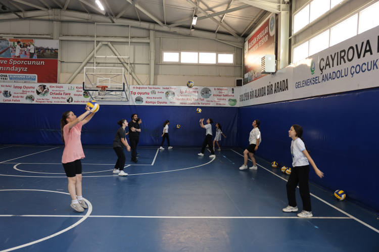 Çayırova'da yaz spor eğitimleri başladı