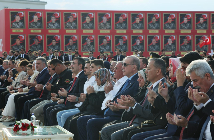Cumhurbaşkanı Erdoğan: FETÖ ile mücadele devam edecek
