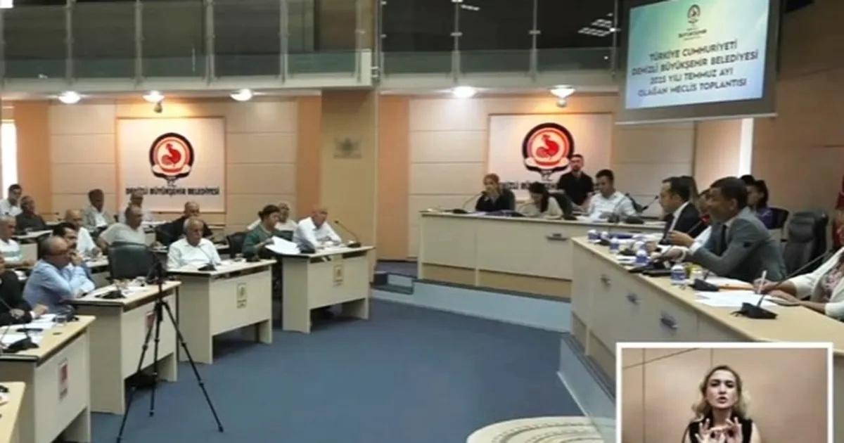 Denizli'de meclis yayınlarında işaret dili desteği