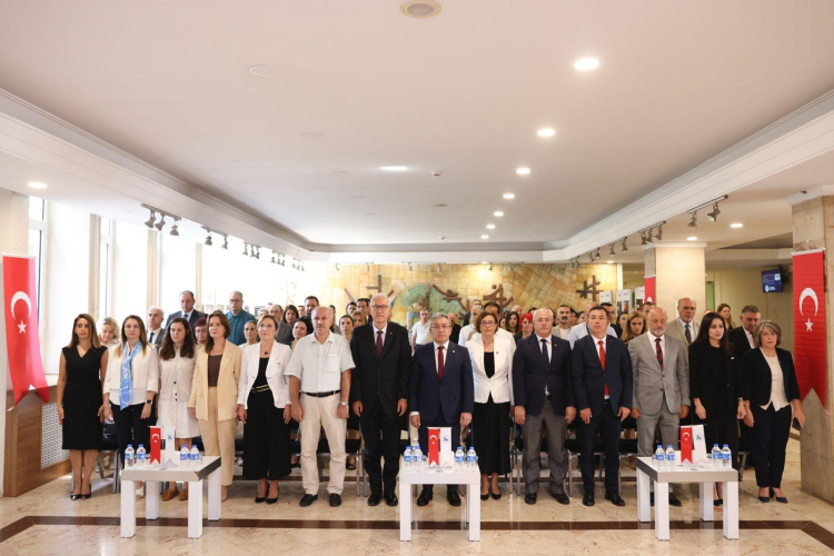 DEÜ’de 15 demokrasi ve milli birlik mesajı verildi