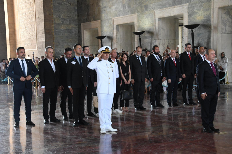IBIA'dan Anıtkabir'e ziyaret