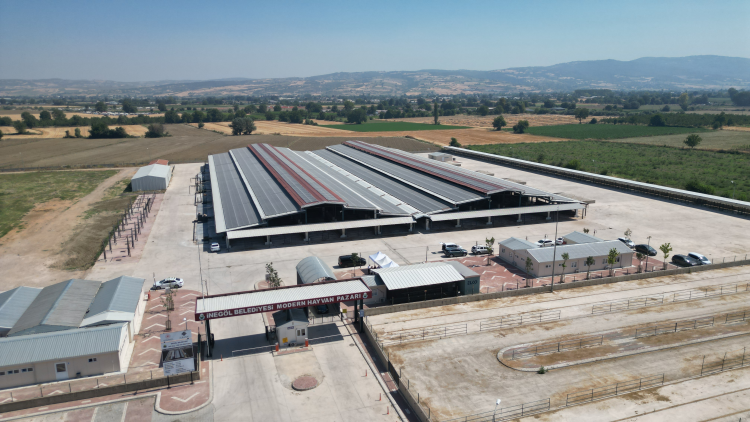 İnegöl Belediyesi’nin elektrik faturası sıfırlandı “Enerjisi artık güneşten”
