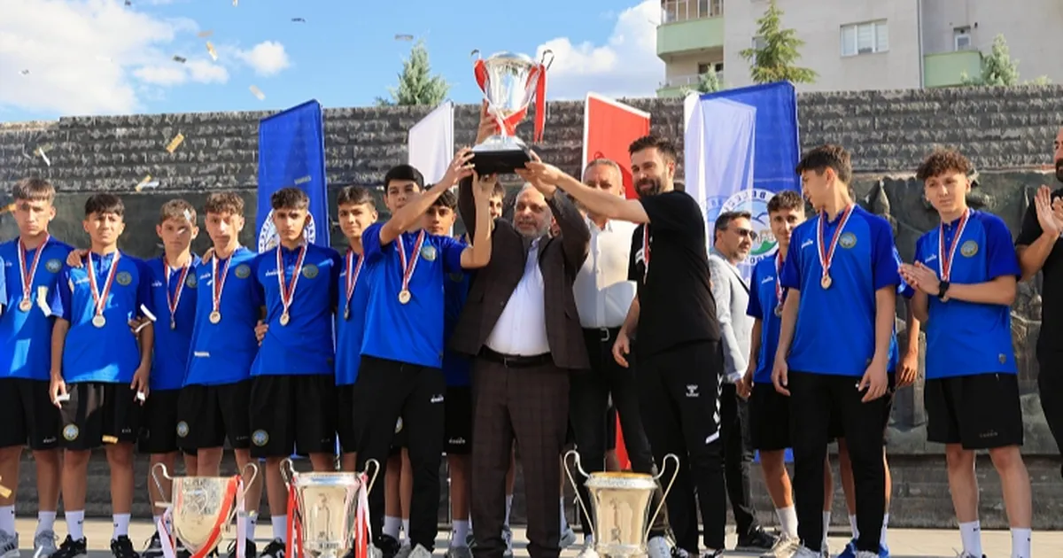 Kayseri Talas'ın altın çocukları yine tarih yazdı