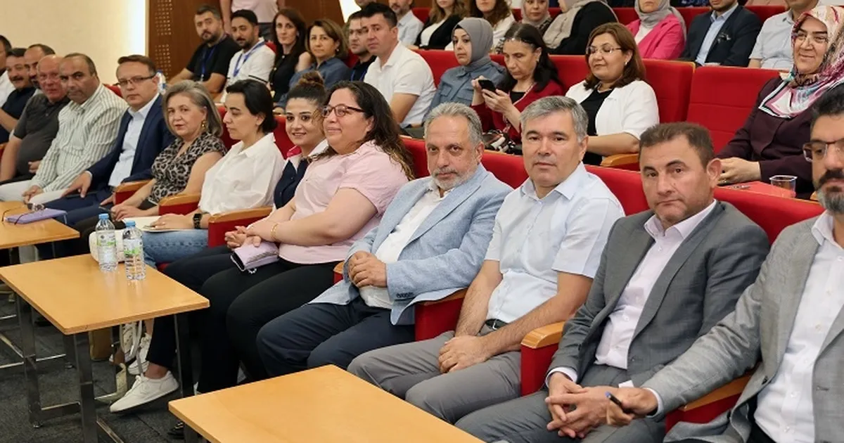 Kayseri Talas'tan yerel yönetimlere bütçe rehberi eğitimi