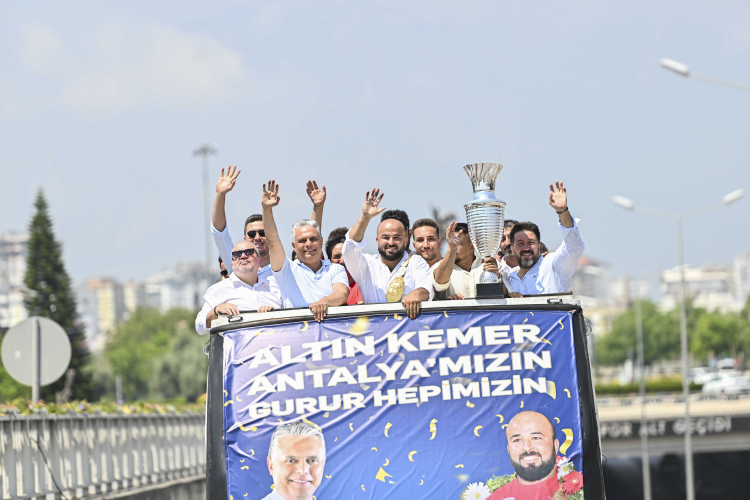 Kırkpınar’ın Şampiyonu Muratpaşa’da coşkuyla kutlandı