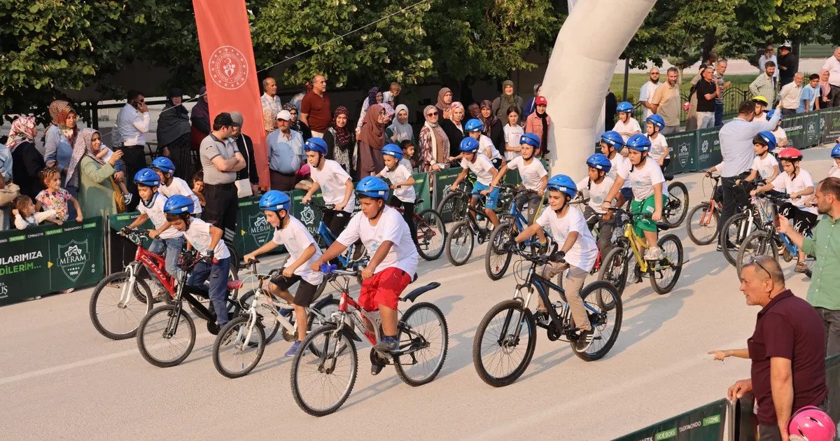 Konya Meram’da düz bisiklet yarışları