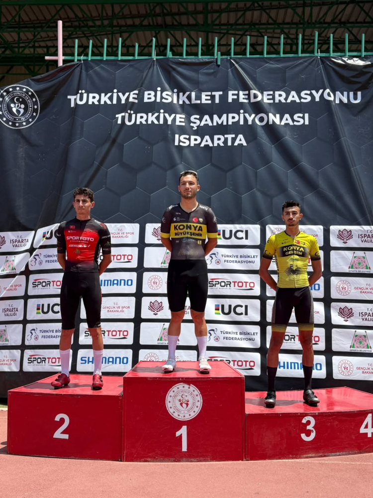 Konyalı pedallar tozu dumana kattı