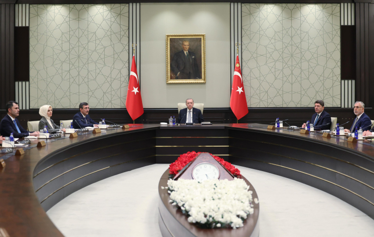 Memurlara yarı zamanlı çalışma müjdesi... Destekli teşvik geliyor