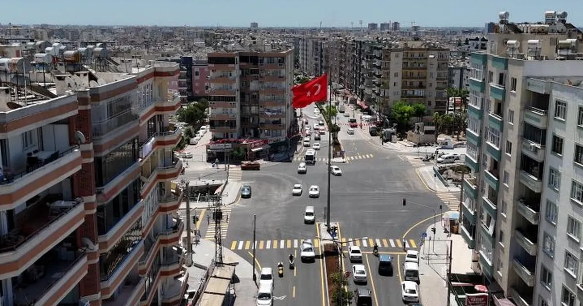 Mersin Tarsus Cetvel Kavşağı yenilendi