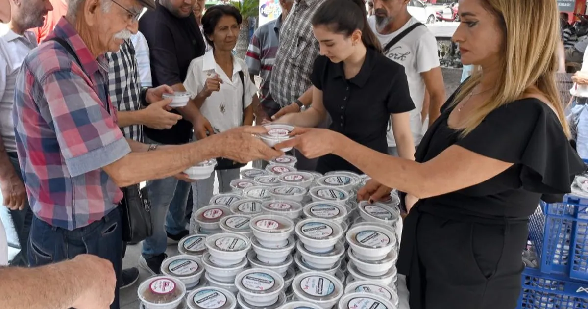 Mersin’de 20 bin kişiye aşure ikramı