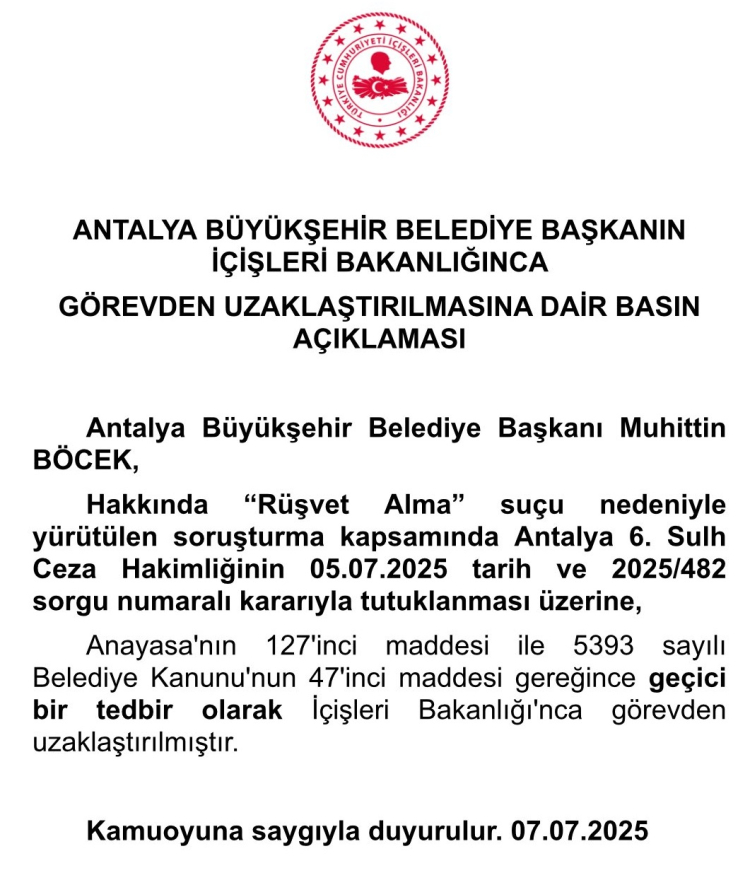 Muhittin Böcek görevden uzaklaştırıldı