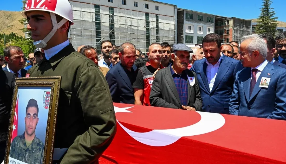 Ulaştırma ve Altyapı Bakanı