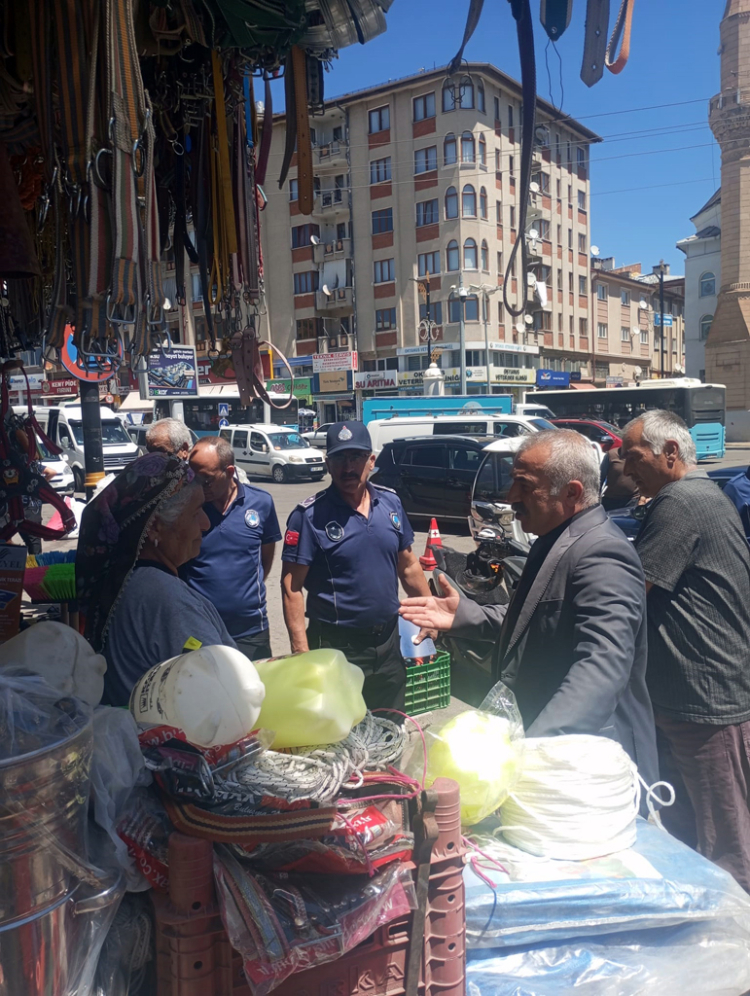 Sivas'ta kaldırım işgallerine milyonluk ceza!