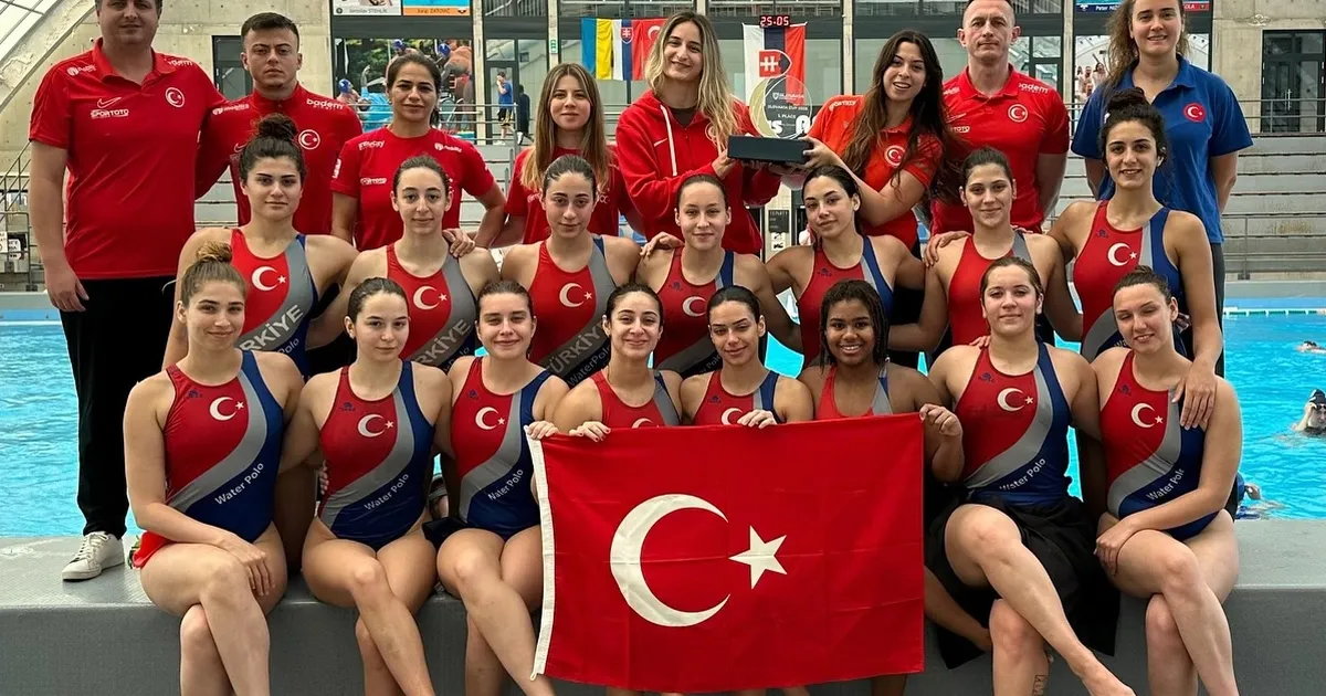 Sutopu Milli Takımı İzmir'e kamp kurdu... Avrupa Şampiyonası’na İzmir’de hazırlanıyorlar