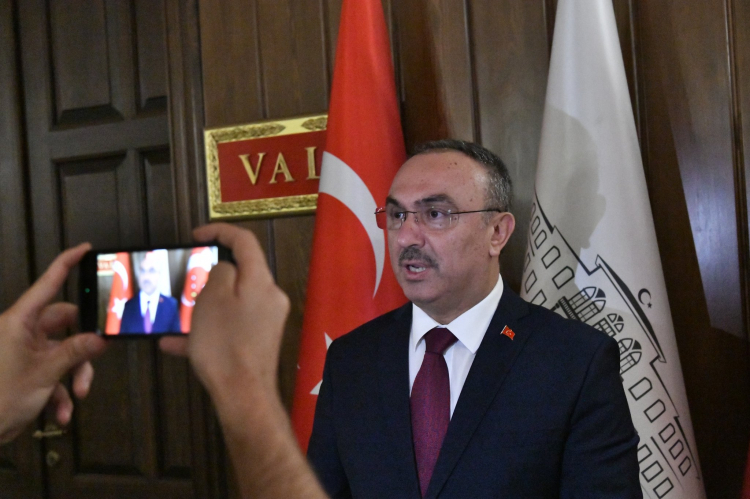 Tekirdağ Şarköy ve Çanakkale Ayvacık’ta yangınlara müdahale sürüyor