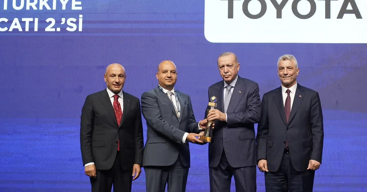 Toyota Türkiye ihracatta şampiyonlar arasında 2'nci oldu