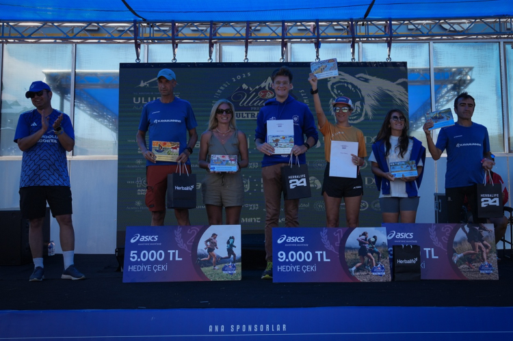 Uludağ Ultra Trail’de ödüller sahiplerini buldu