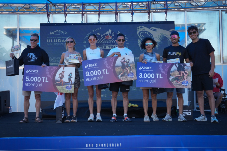 Uludağ Ultra Trail’de ödüller sahiplerini buldu