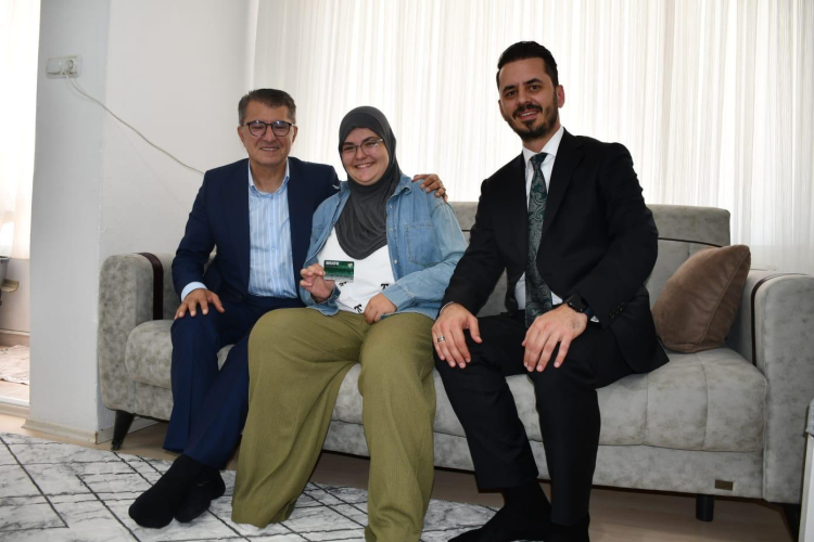 AK Parti MKYK Üyesi Ömer Serdar'dan Bursa Osmangazi ziyareti