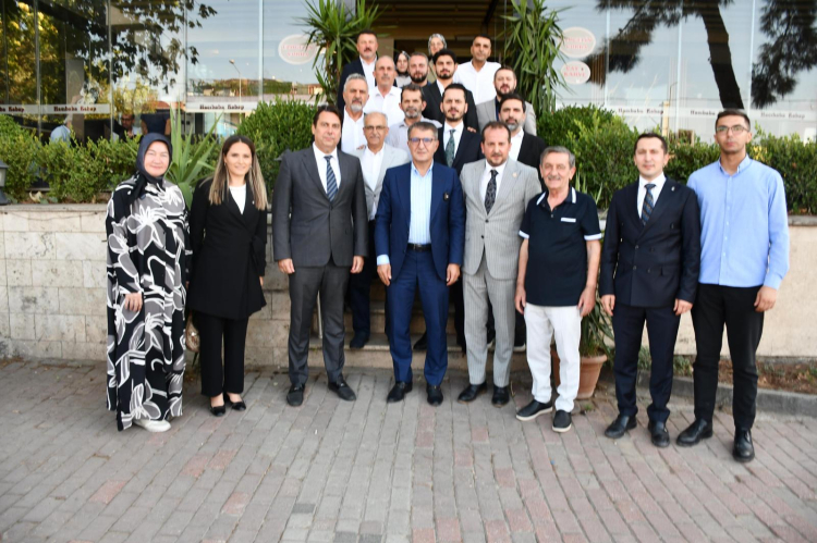AK Parti MKYK Üyesi Ömer Serdar'dan Bursa Osmangazi ziyareti